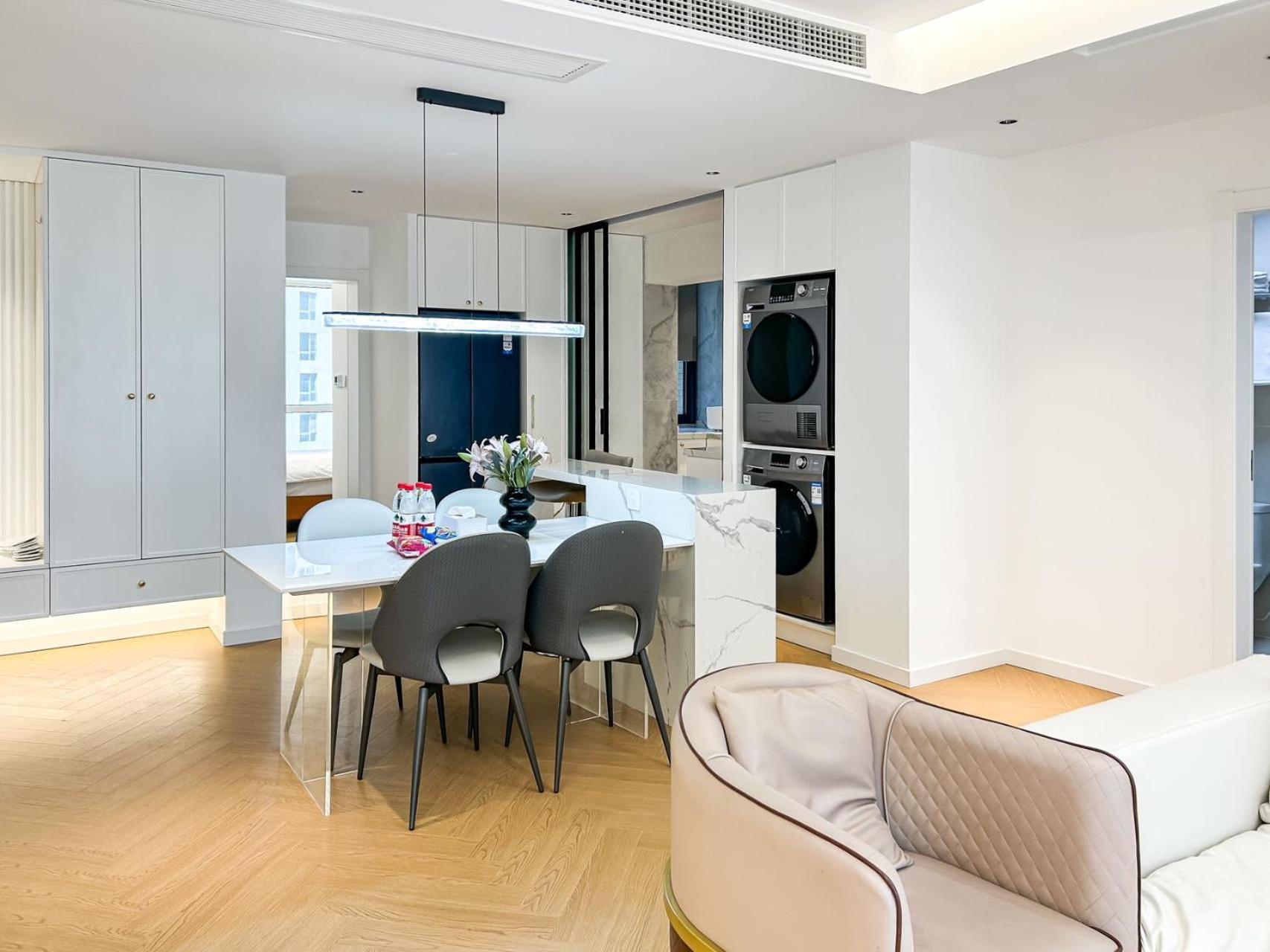 Ehub - Walk To Yuyuan Garden, The Bund And People's Square, Boutique 3bedroom Fully Equipped Family , Very Close To Subway Shanghai